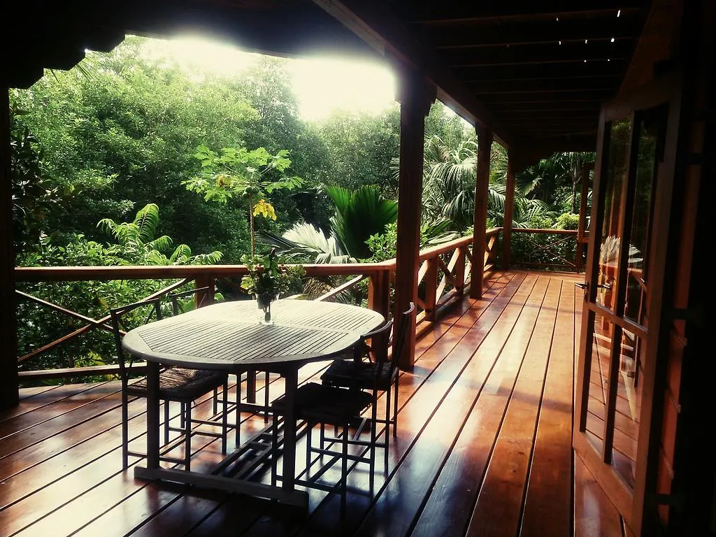 **** Guest house Villa Vanilla Port Glaud Seychelles